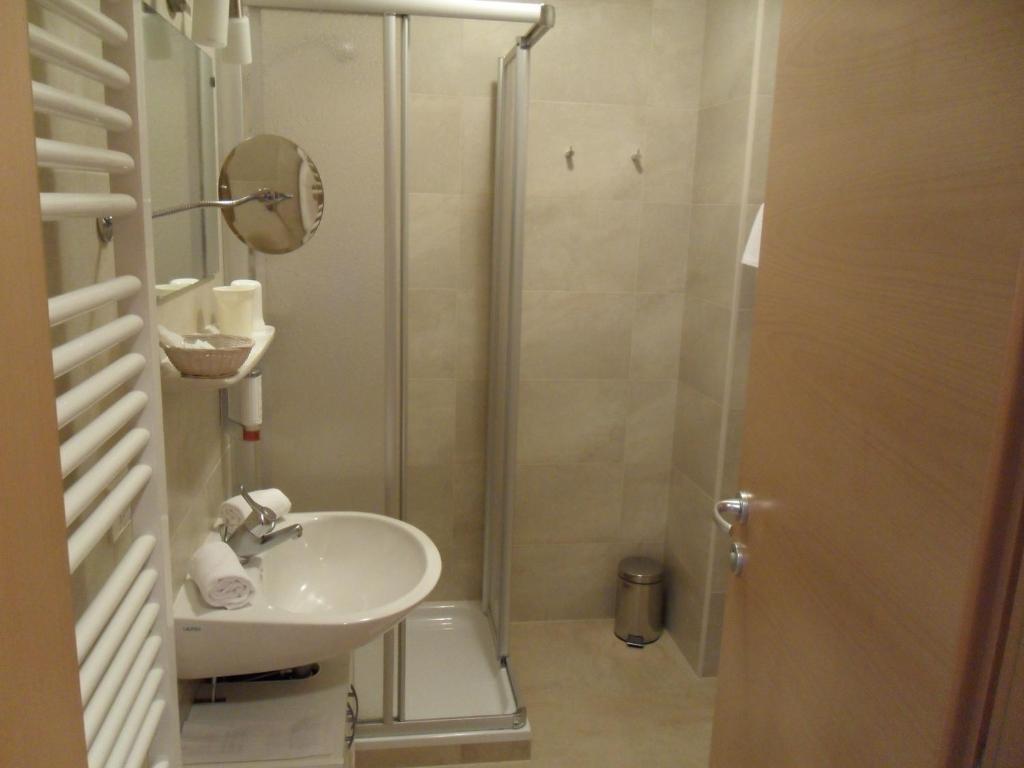 Hotel Fleuralp Cermes