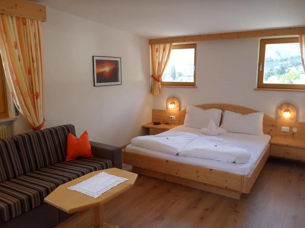 Hotel Fleuralp Cermes